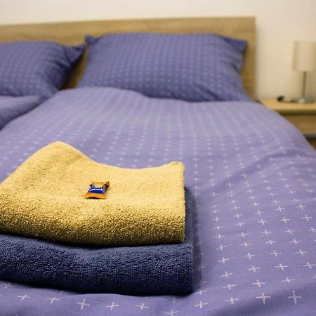 Blue Apartment In Beautiful English Style Garden With Atmosphere Praga Esterno foto