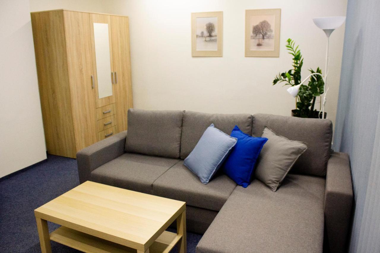 Blue Apartment In Beautiful English Style Garden With Atmosphere Praga Esterno foto