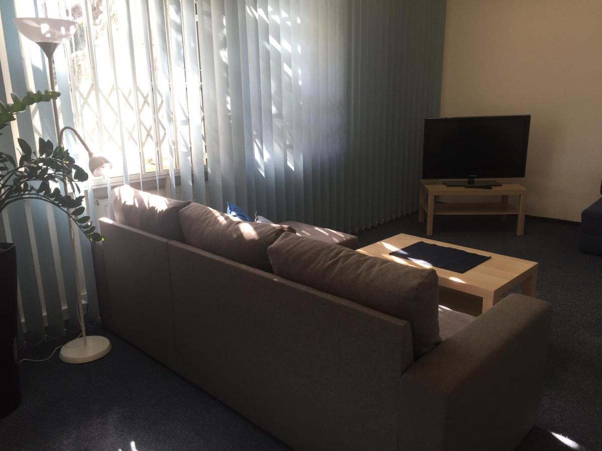 Blue Apartment In Beautiful English Style Garden With Atmosphere Praga Esterno foto