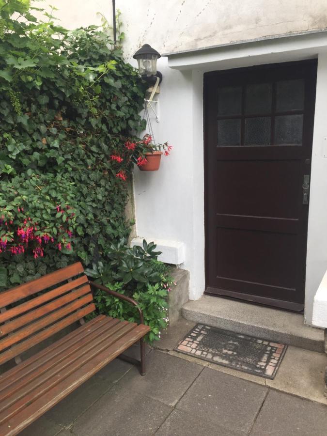 Blue Apartment In Beautiful English Style Garden With Atmosphere Praga Esterno foto